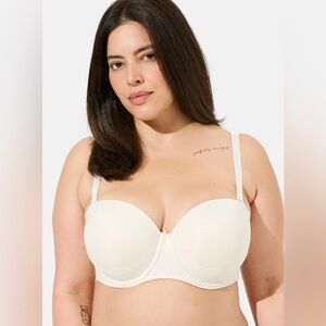 NWT Torrid Push Up Microfiber & Lace Bra. Strapless or straps. Ivory.
